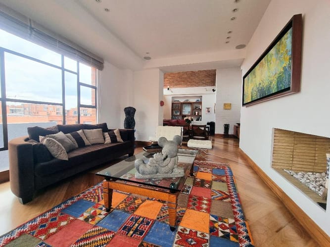 Apartamento de 4 alcobas en venta en Chicó Navarra, Bogotá, 320 m² · foto 3 de 24