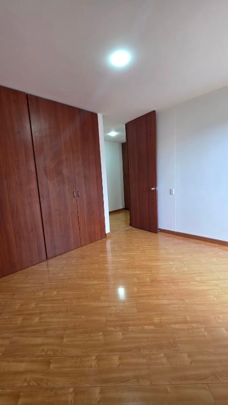 Apartamento de 4 alcobas en venta en Colina Campestre, Bogotá, 195 m² · foto 12 de 24