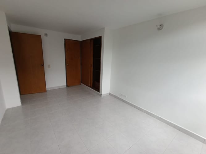 Apartamento de 2 alcobas en venta en Las Villas, Bogotá, 67 m² · foto 11 de 18