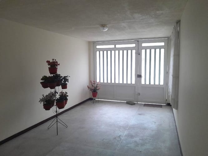 Casa de 5 alcobas en venta en Barrios Unidos, Bogotá, 230 m² · foto 2 de 14