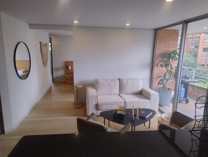 Apartaestudio en arriendo en El Poblado, Medellín, 60 m² · foto 3 de 19