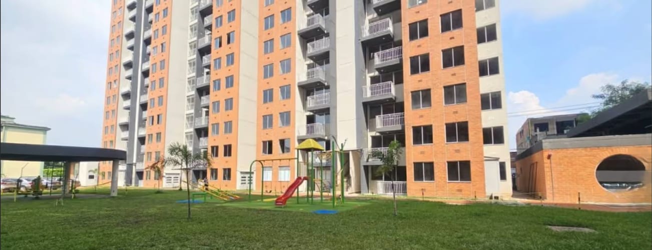 Apartamento de 2 alcobas en venta en La Alborada, Cali, 50 m² · foto 2 de 20