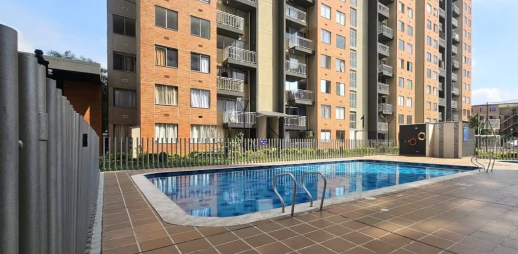 Apartamento de 2 alcobas en venta en La Alborada, Cali, 50 m² · foto 3 de 20