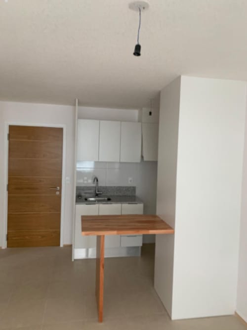 Alquiler Apartamento De 1 Dormitorio Balcón Terraza Garaje En La Comercial · Foto 3