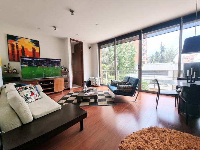 Apartamento de 1 alcoba en venta en Chico, Bogotá, 81 m² · foto 2 de 24