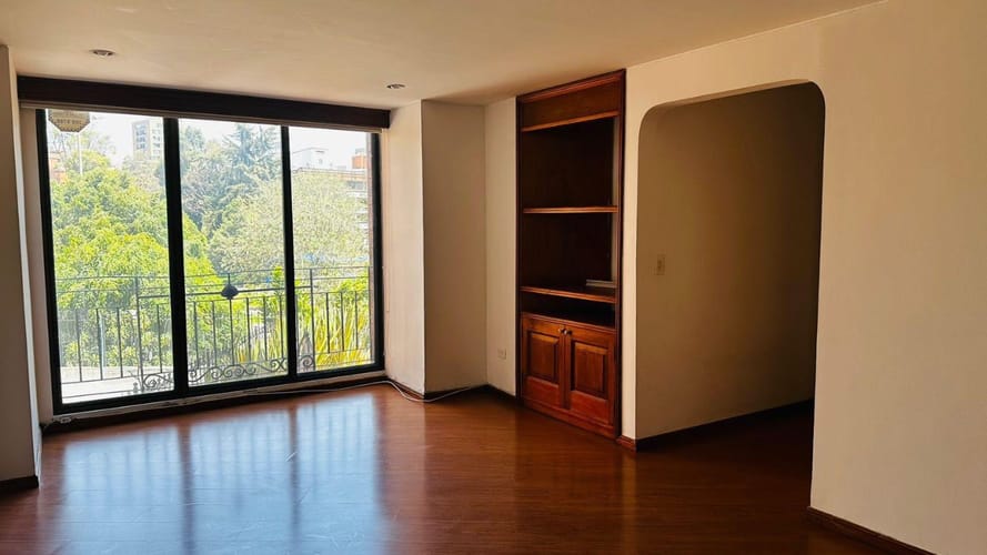 Apartamento de 3 alcobas en venta en Chico Norte, Bogotá, 130 m² · foto 3 de 21