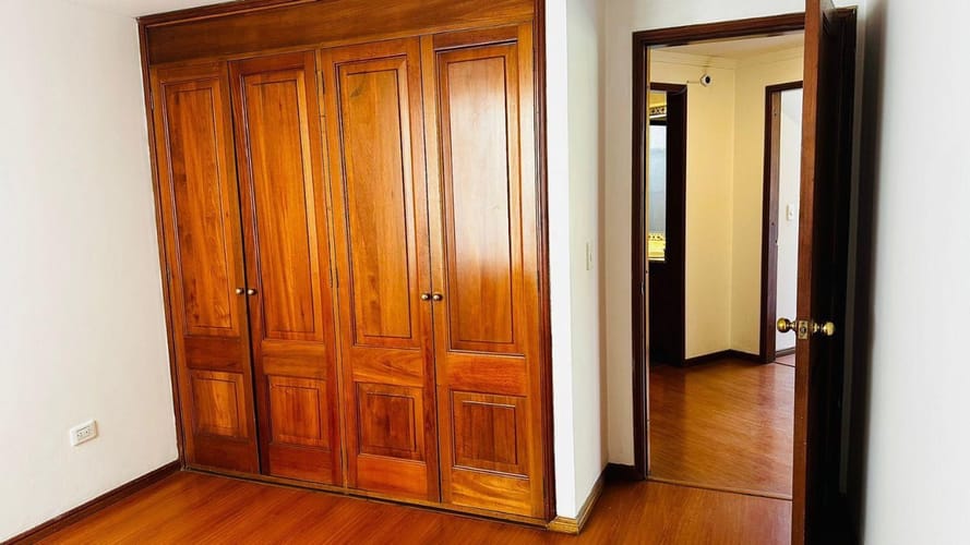 Apartamento de 3 alcobas en venta en Chico Norte, Bogotá, 130 m² · foto 11 de 21