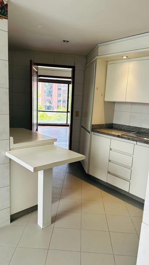 Apartamento de 3 alcobas en venta en Chico Norte, Bogotá, 130 m² · foto 17 de 21