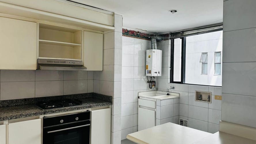 Apartamento de 3 alcobas en venta en Chico Norte, Bogotá, 130 m² · foto 19 de 21