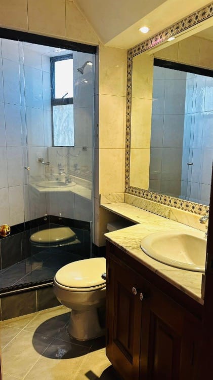 Apartamento de 3 alcobas en venta en Chico Norte, Bogotá, 130 m² · foto 20 de 21