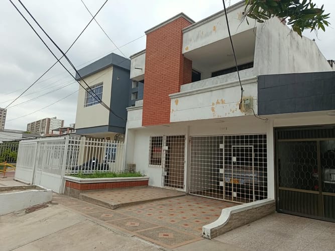 Casa de 6 alcobas en venta en Paraiso, Barranquilla, 199 m² · foto 13 de 24
