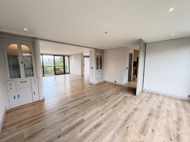 Apartamento de 3 alcobas en arriendo en El Campestre, Medellín, 348 m² · foto 6 de 24
