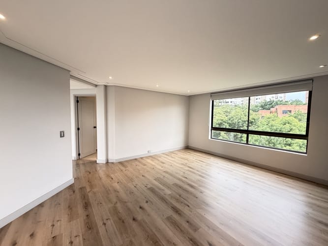 Apartamento de 3 alcobas en arriendo en El Campestre, Medellín, 348 m² · foto 8 de 24