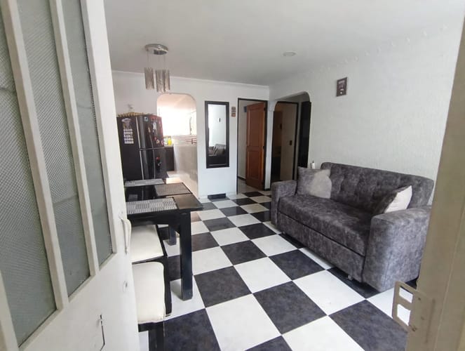 Apartamento de 4 alcobas en venta en San Mateo, Soacha, 61 m² · foto 3 de 9