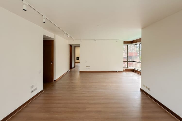 Apartamento de 3 alcobas en venta en El Nogal, Bogotá, 322 m² · foto 24 de 24