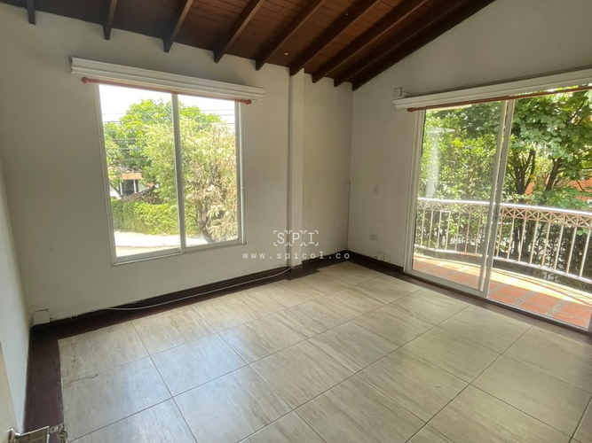 Casa de 5 alcobas en arriendo en El Castillo, Medellín, 330 m² · foto 24 de 24