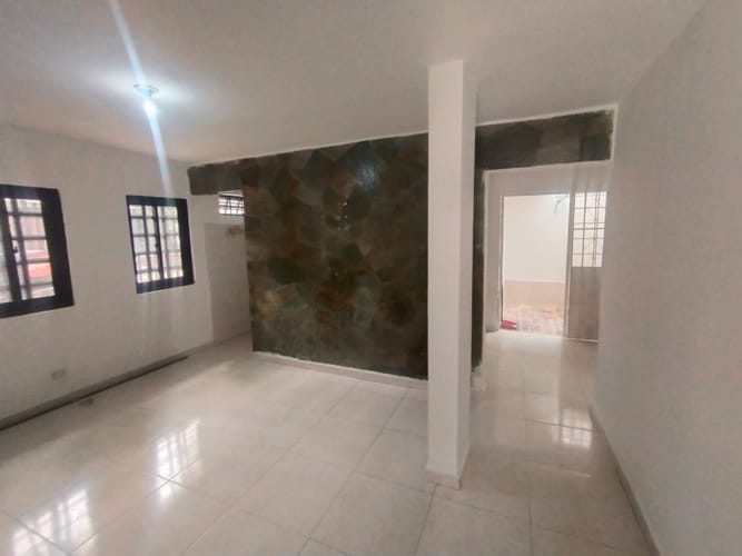 Apartamento de 2 alcobas en arriendo en Ciudad Modelo, Cali, 60 m² · foto 13 de 20