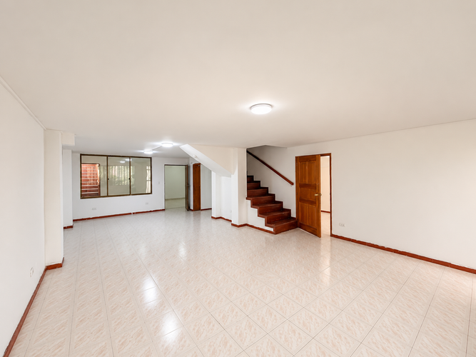 Casa de 4 alcobas en arriendo en Pinares, Pereira, 214 m² · foto 2 de 17