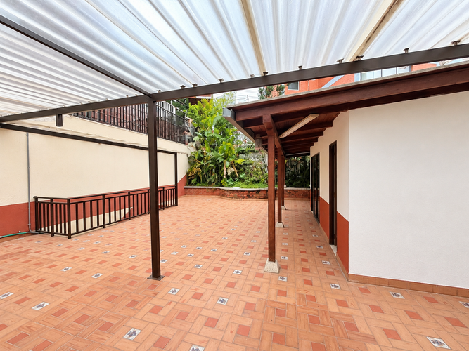 Casa de 4 alcobas en arriendo en Pinares, Pereira, 214 m² · foto 15 de 17