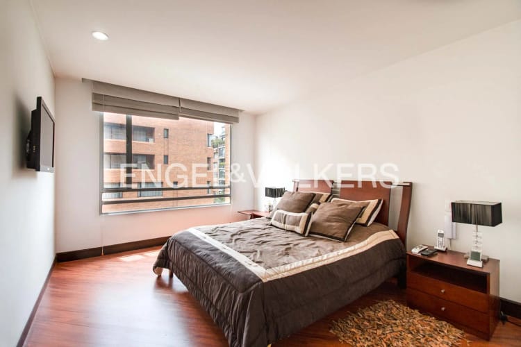 Apartamento de 2 alcobas en venta en El Virrey, Bogotá, 111 m² · foto 10 de 17