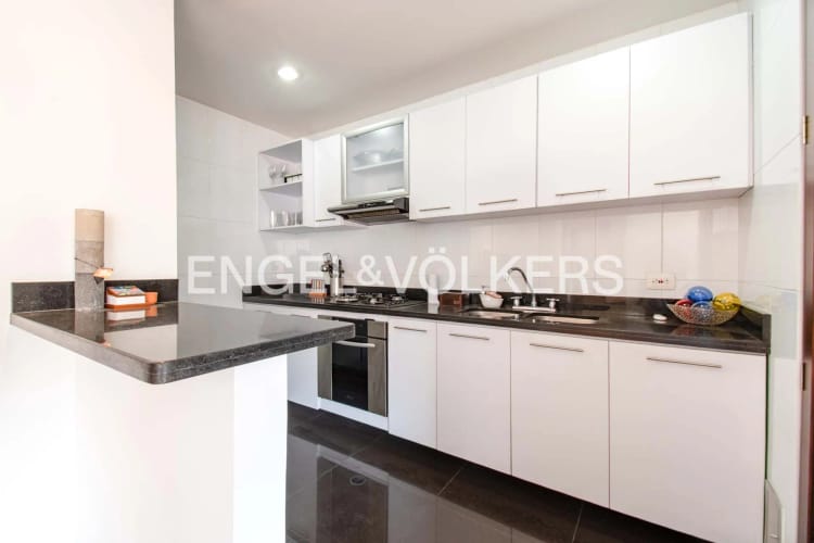 Apartamento de 2 alcobas en venta en El Virrey, Bogotá, 111 m² · foto 3 de 17
