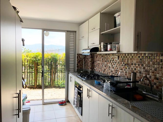 Casa de 4 alcobas en venta en El Poblado, Medellín, 240 m² · foto 5 de 16