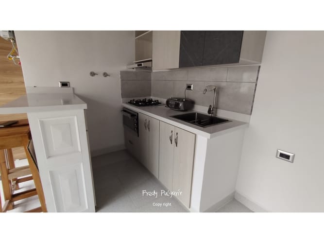 Apartamento de 2 alcobas en venta en Boston, Medellín, 72 m² · foto 4 de 12