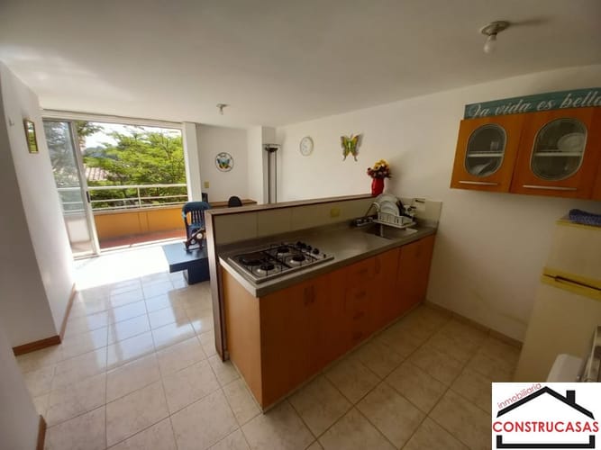 Apartaestudio en arriendo en Santa Lucia, Medellín, 40 m² · foto 2 de 14