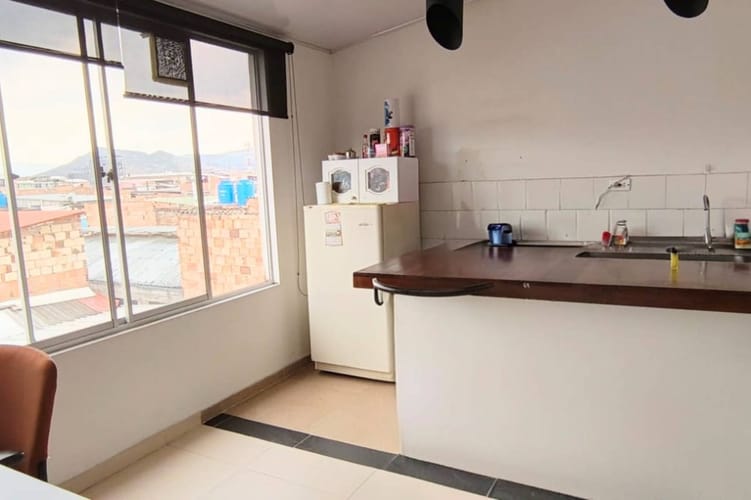 Apartaestudio en venta en San Carlos, Bogotá, 40 m² · foto 2 de 12