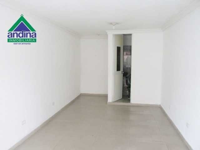 Local en arriendo en Garcia Rovira, Bucaramanga, 22 m² · foto 3 de 4