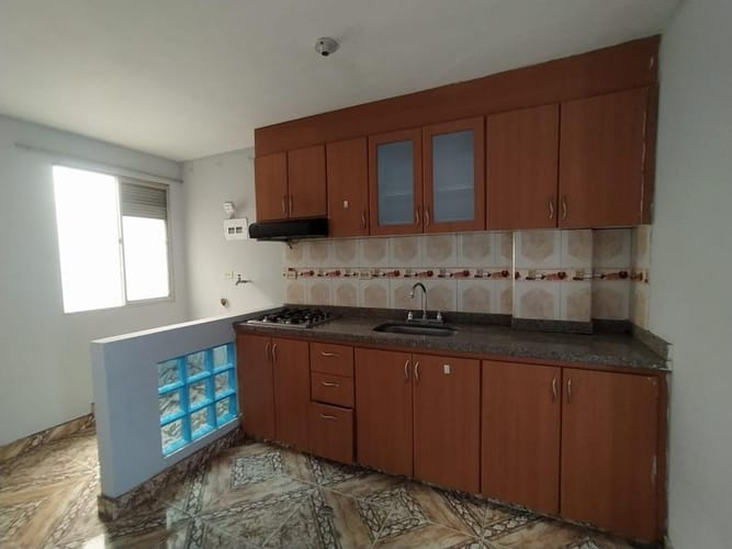 Apartamento de 2 alcobas en arriendo en Engativa Centro, Bogotá, 40 m² · foto 2 de 17