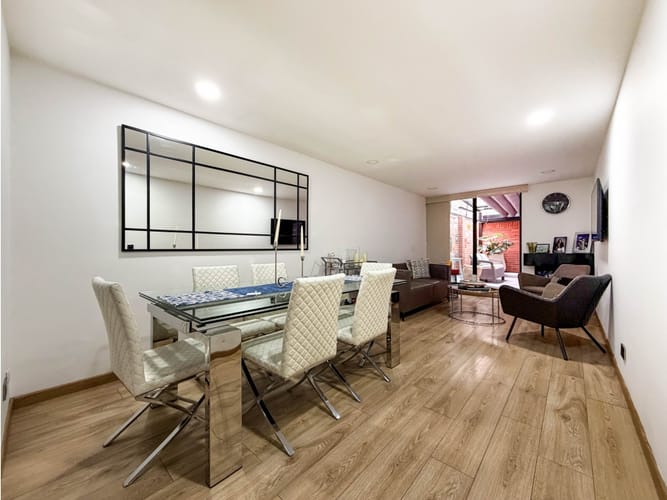 Apartamento de 2 alcobas en venta en Chicó Navarra, Bogotá, 92 m² · foto 5 de 19