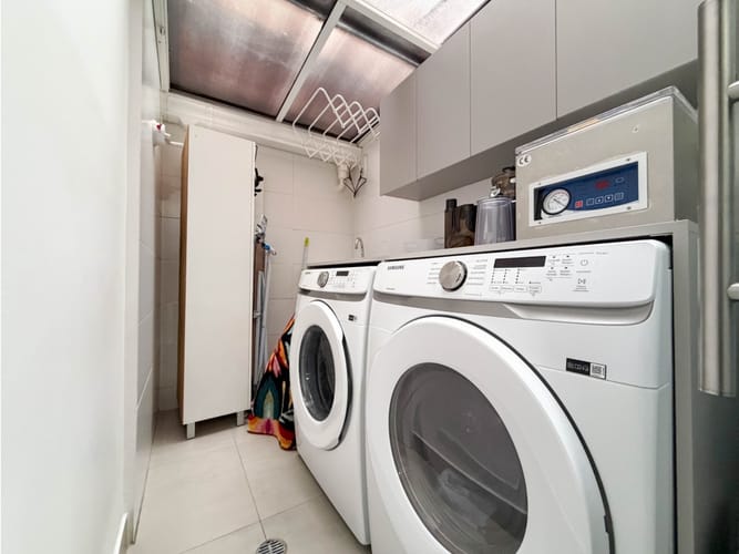 Apartamento de 2 alcobas en venta en Chicó Navarra, Bogotá, 92 m² · foto 9 de 19
