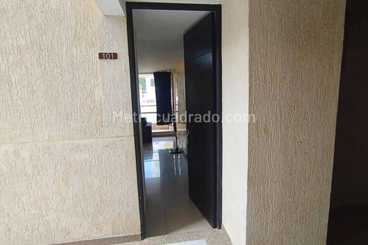 Apartamento de 2 alcobas en venta en Girardot, Girardot, 54 m² · foto 3 de 14
