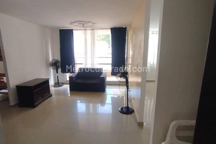 Apartamento de 2 alcobas en venta en Girardot, Girardot, 54 m² · foto 4 de 14