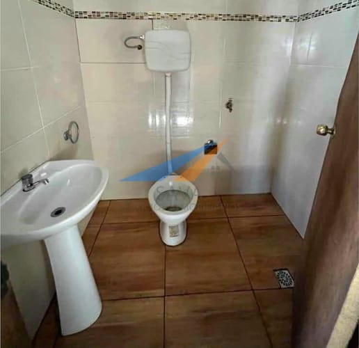 Alquiler Galpón / Deposito 122 M² en Maroñas! Excelente Ubicación · Photo 4
