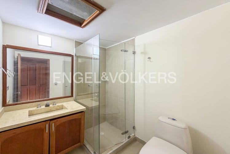Casa de 3 alcobas en venta en Cerros De Suba, Bogotá, 296 m² · foto 11 de 21