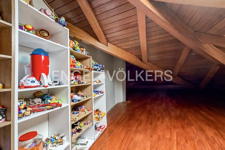 Casa de 3 alcobas en venta en Cerros De Suba, Bogotá, 296 m² · foto 10 de 21