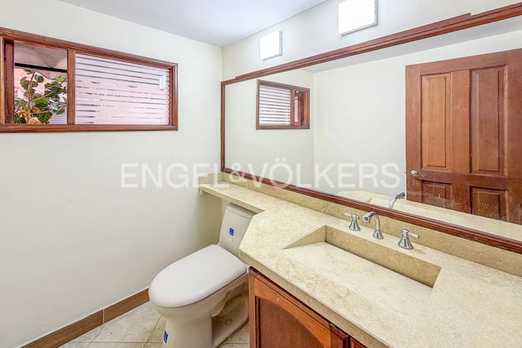Casa de 3 alcobas en venta en Cerros De Suba, Bogotá, 296 m² · foto 8 de 21