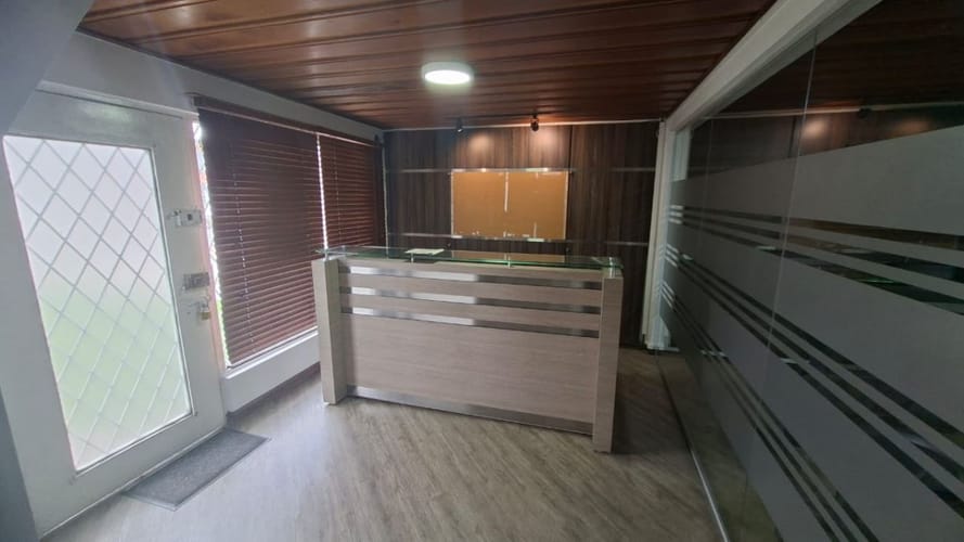 Casa de 7 alcobas en arriendo en Engativá, Bogotá, 350 m² · foto 10 de 24