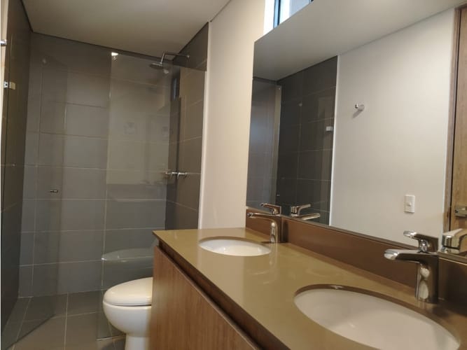 Apartamento de 3 alcobas en arriendo en El Porvenir, Rionegro, 90 m² · foto 16 de 17