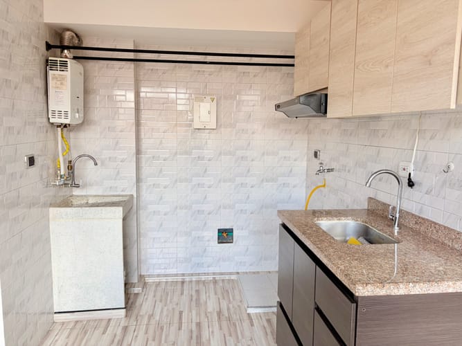 Apartamento de 2 alcobas en venta en Las Brisas, Bogotá, 30 m² · foto 2 de 10