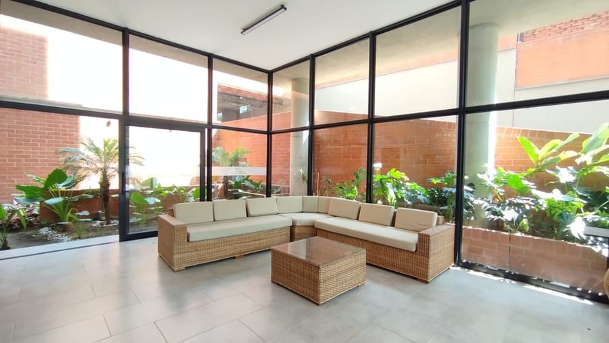 Apartamento de 2 alcobas en arriendo en Bellavista, Cali, 50 m² · foto 2 de 24