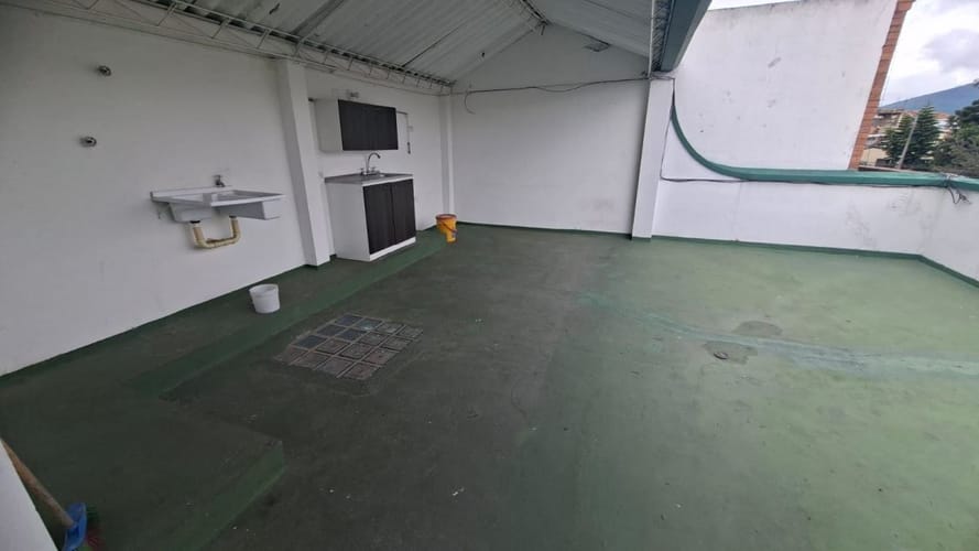 Casa de 7 alcobas en arriendo en Engativá, Bogotá, 350 m² · foto 19 de 24