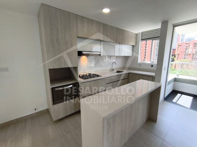Apartamento de 3 alcobas en arriendo en Mayorca, Sabaneta, 78 m² · foto 2 de 13