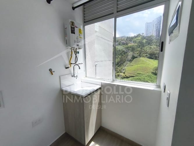Apartamento de 3 alcobas en arriendo en Mayorca, Sabaneta, 78 m² · foto 10 de 13
