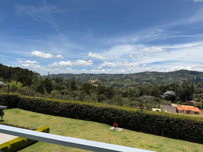 Finca en venta en Monta�Ez, Guarne, 286 m² · foto 2 de 24