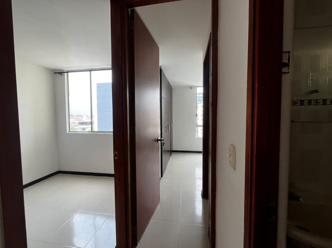 Apartamento de 3 alcobas en arriendo en Valle Del Lili, Cali, 75 m² · foto 2 de 21