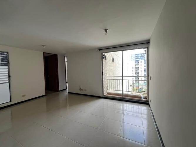 Apartamento de 3 alcobas en arriendo en Valle Del Lili, Cali, 75 m² · foto 3 de 21