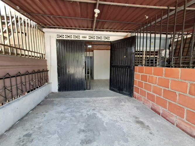 Local en arriendo en El Jardin, Cali, 40 m² · foto 2 de 9